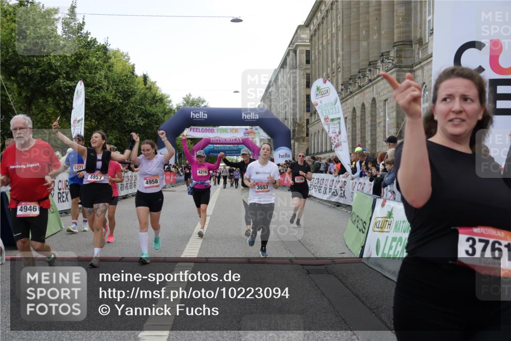 06.09.2026 - CURREX Alsterlauf Yannick Fuchs http://msf.ph/oto/10223094 06.09.2026 10:12:07 Ziel 3108, 3128, 3557, 3761, 3777, 4215, 4216, 4223, 4787, 4790, 4946, 4957, 4958, 6271 meine-sportfotos.de