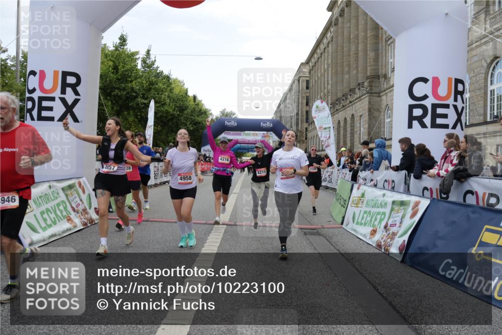 06.09.2026 - CURREX Alsterlauf Yannick Fuchs http://msf.ph/oto/10223100 06.09.2026 10:12:08 Ziel 3108, 3128, 3557, 3601, 3761, 4215, 4216, 4223, 4946, 4957, 4958, 6271 meine-sportfotos.de