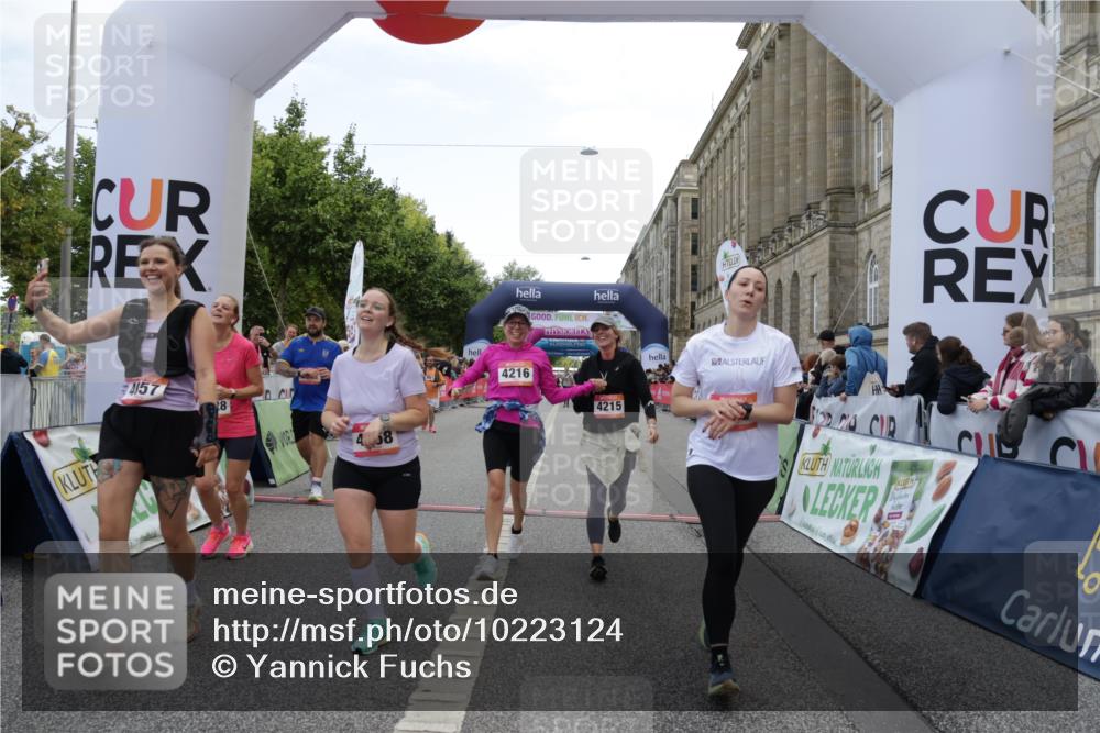 06.09.2026 - CURREX Alsterlauf Yannick Fuchs http://msf.ph/oto/10223124 06.09.2026 10:12:08 Ziel 3108, 3128, 3557, 3601, 3761, 4215, 4216, 4223, 4946, 4957, 4958, 6271 meine-sportfotos.de