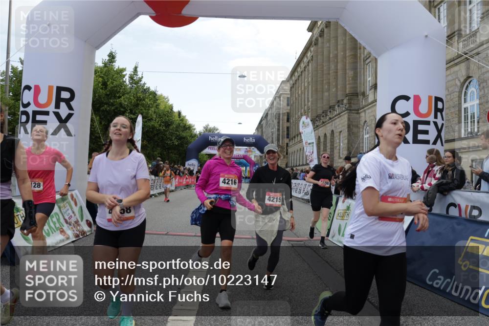 06.09.2026 - CURREX Alsterlauf Yannick Fuchs http://msf.ph/oto/10223147 06.09.2026 10:12:09 Ziel 3108, 3128, 3557, 3601, 3761, 4215, 4216, 4223, 4946, 4957, 4958, 6271 meine-sportfotos.de