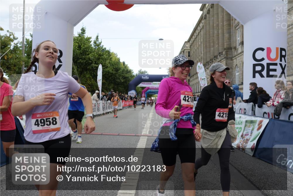 06.09.2026 - CURREX Alsterlauf Yannick Fuchs http://msf.ph/oto/10223183 06.09.2026 10:12:10 Ziel 3108, 3128, 3557, 3601, 3761, 4215, 4216, 4946, 4957, 4958, 6271 meine-sportfotos.de