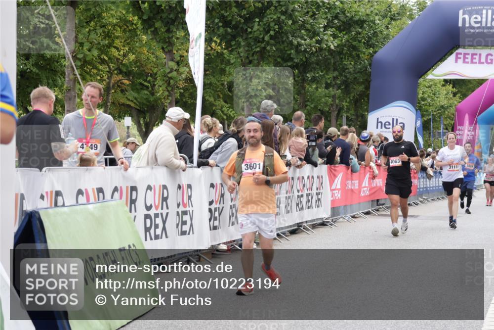 06.09.2026 - CURREX Alsterlauf Yannick Fuchs http://msf.ph/oto/10223194 06.09.2026 10:12:11 Ziel 3108, 3128, 3557, 3601, 3761, 4215, 4216, 4946, 4957, 4958, 6271 meine-sportfotos.de