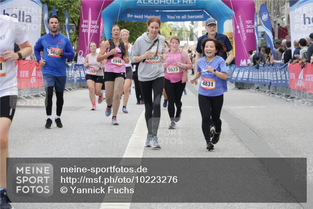 06.09.2026 - CURREX Alsterlauf Yannick Fuchs http://msf.ph/oto/10223276 06.09.2026 10:12:16 Ziel 3108, 3111, 3601, 4063, 4831, 5883, 6271 meine-sportfotos.de