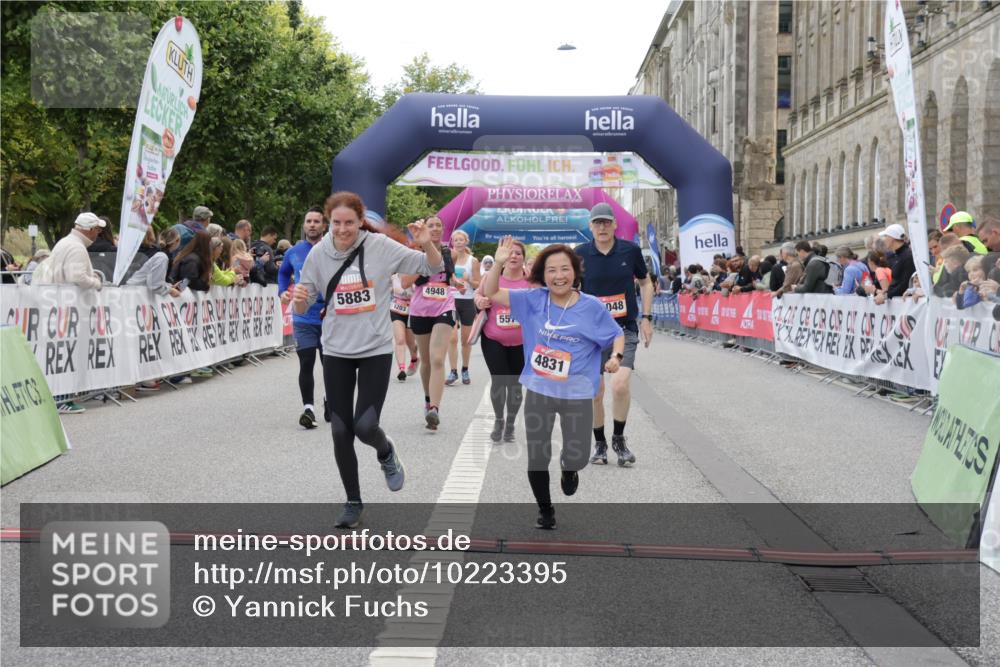 06.09.2026 - CURREX Alsterlauf Yannick Fuchs http://msf.ph/oto/10223395 06.09.2026 10:12:20 Ziel 3048, 3111, 3112, 3601, 4063, 4831, 4948, 5203, 5573, 5883, 5889 meine-sportfotos.de