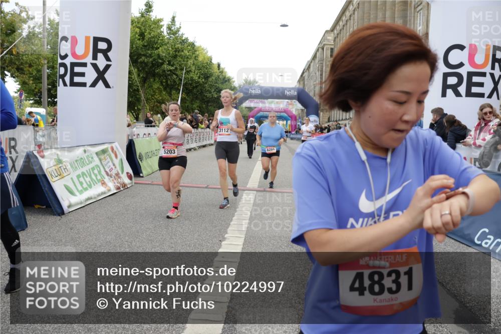 06.09.2026 - CURREX Alsterlauf Yannick Fuchs http://msf.ph/oto/10224997 06.09.2026 10:12:25 Ziel 3048, 3111, 3112, 3173, 4810, 4831, 4948, 5185, 5203, 5220, 5285, 5573, 5883, 5889, 6266 meine-sportfotos.de