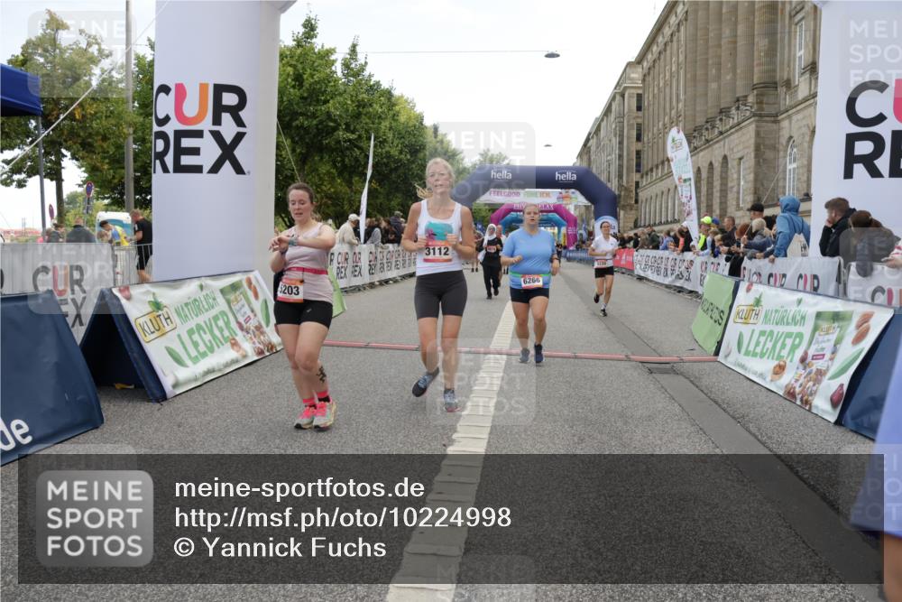 06.09.2026 - CURREX Alsterlauf Yannick Fuchs http://msf.ph/oto/10224998 06.09.2026 10:12:25 Ziel 3048, 3111, 3112, 3173, 4810, 4831, 4948, 5185, 5203, 5220, 5285, 5573, 5883, 5889, 6266 meine-sportfotos.de