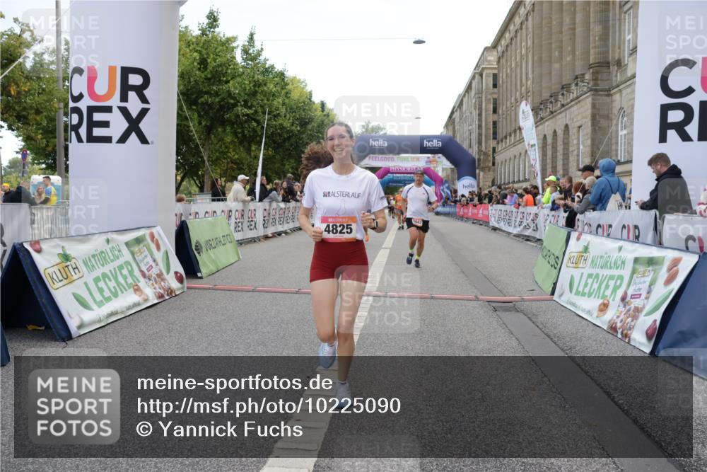 06.09.2026 - CURREX Alsterlauf Yannick Fuchs http://msf.ph/oto/10225090 06.09.2026 10:12:48 Ziel 2193, 2219, 2750, 2942, 3139, 4482, 4825, 5009, 5010, 5369, 5809, 8091 meine-sportfotos.de