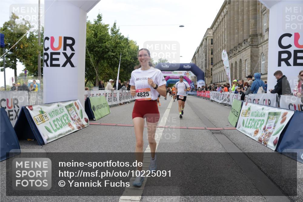 06.09.2026 - CURREX Alsterlauf Yannick Fuchs http://msf.ph/oto/10225091 06.09.2026 10:12:48 Ziel 2193, 2219, 2750, 2942, 3139, 4482, 4825, 5009, 5010, 5369, 5809, 8091 meine-sportfotos.de