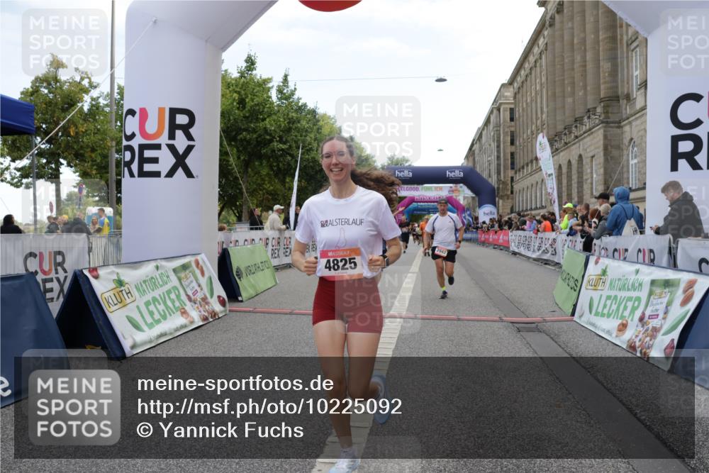 06.09.2026 - CURREX Alsterlauf Yannick Fuchs http://msf.ph/oto/10225092 06.09.2026 10:12:48 Ziel 2193, 2219, 2750, 2942, 3139, 4482, 4825, 5009, 5010, 5369, 5809, 8091 meine-sportfotos.de