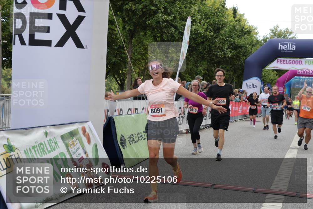 06.09.2026 - CURREX Alsterlauf Yannick Fuchs http://msf.ph/oto/10225106 06.09.2026 10:12:51 Ziel 2193, 2219, 2678, 2942, 4482, 4825, 5009, 5010, 6235, 8091 meine-sportfotos.de