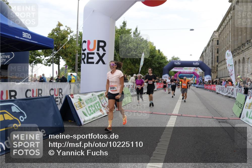 06.09.2026 - CURREX Alsterlauf Yannick Fuchs http://msf.ph/oto/10225110 06.09.2026 10:12:52 Ziel 2193, 2678, 2942, 4825, 5009, 5010, 5335, 6235, 8091 meine-sportfotos.de