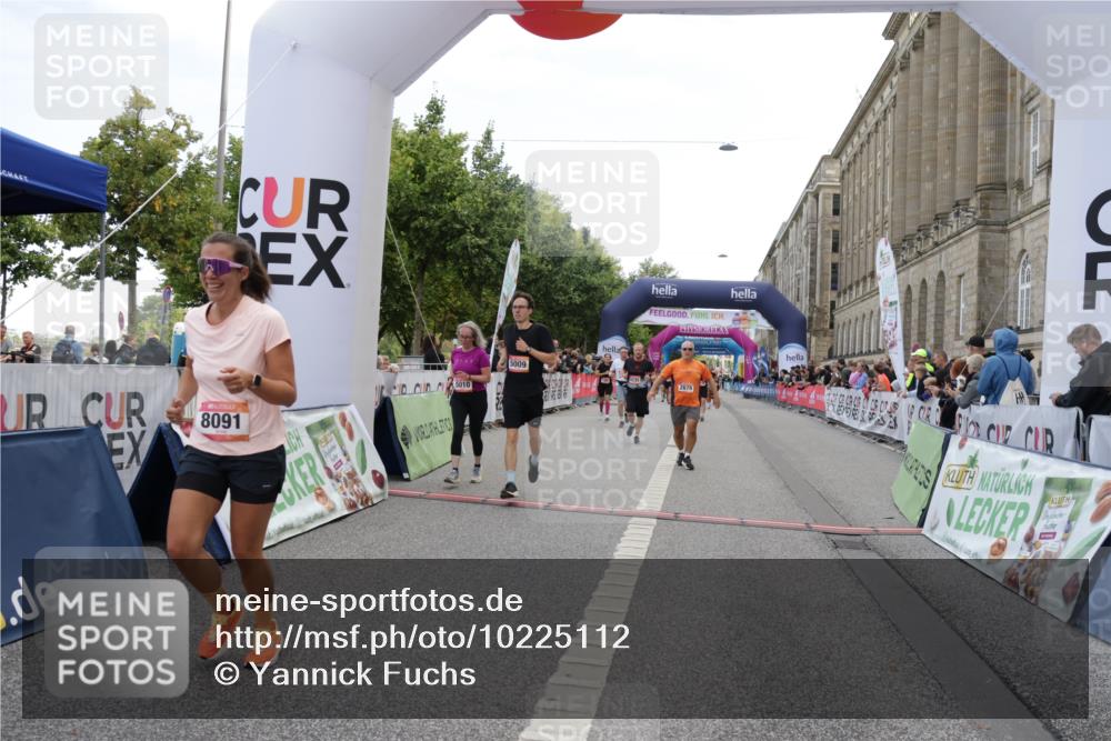 06.09.2026 - CURREX Alsterlauf Yannick Fuchs http://msf.ph/oto/10225112 06.09.2026 10:12:52 Ziel 2193, 2678, 2942, 4825, 5009, 5010, 5335, 6235, 8091 meine-sportfotos.de