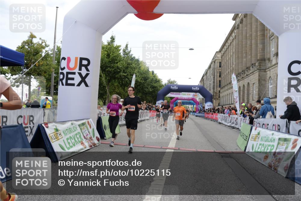 06.09.2026 - CURREX Alsterlauf Yannick Fuchs http://msf.ph/oto/10225115 06.09.2026 10:12:53 Ziel 2193, 2493, 2678, 2942, 4825, 5009, 5010, 5335, 6235, 8091 meine-sportfotos.de