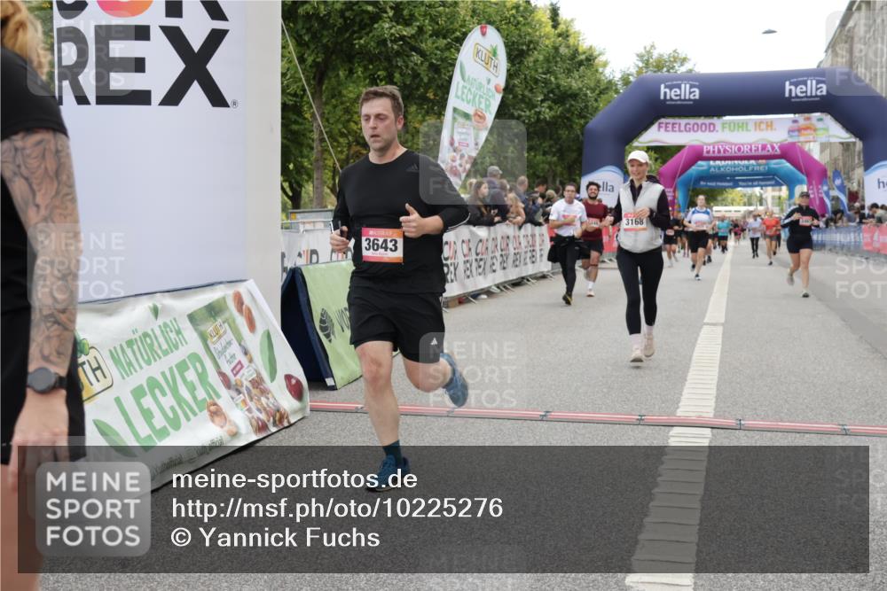 06.09.2026 - CURREX Alsterlauf Yannick Fuchs http://msf.ph/oto/10225276 06.09.2026 10:13:36 Ziel 2596, 2601, 3061, 3168, 3186, 3187, 3467, 3643, 5688, 6348 meine-sportfotos.de