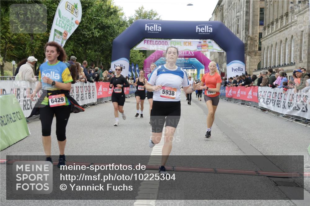 06.09.2026 - CURREX Alsterlauf Yannick Fuchs http://msf.ph/oto/10225304 06.09.2026 10:13:43 Ziel 2596, 2941, 3168, 3467, 3643, 4184, 4416, 5938, 6348, 6429, 8040 meine-sportfotos.de
