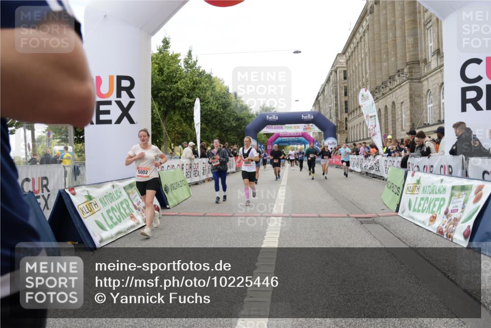 06.09.2026 - CURREX Alsterlauf Yannick Fuchs http://msf.ph/oto/10225446 06.09.2026 10:14:27 Ziel 2138, 2384, 3418, 3513, 3829, 4036, 4196, 4205, 4885, 5002, 5183, 5255, 5363, 5395, 5449, 5475, 6052, 6444 meine-sportfotos.de