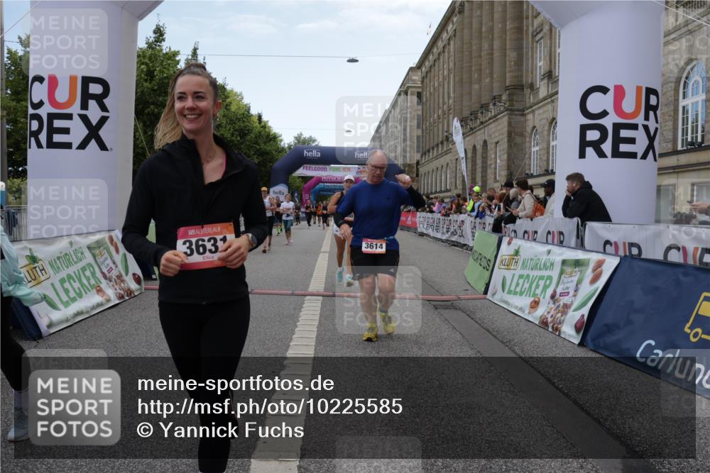 06.09.2026 - CURREX Alsterlauf Yannick Fuchs http://msf.ph/oto/10225585 06.09.2026 10:15:01 Ziel 2860, 3134, 3614, 3630, 3631, 4281, 4488, 4497, 4528, 5036, 5616, 5896, 8081 meine-sportfotos.de