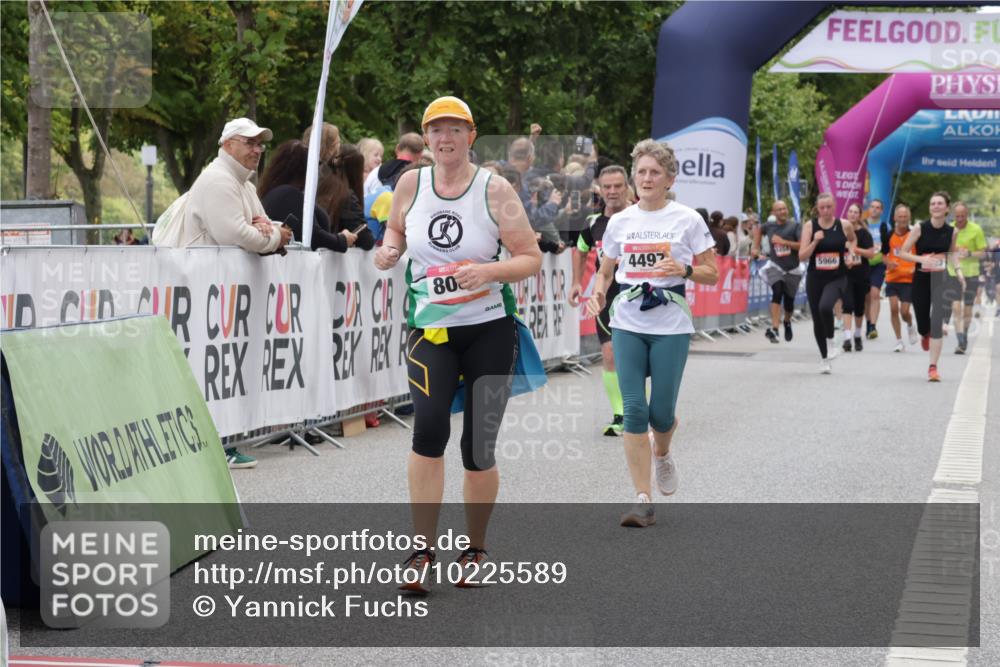 06.09.2026 - CURREX Alsterlauf Yannick Fuchs http://msf.ph/oto/10225589 06.09.2026 10:15:03 Ziel 2789, 2860, 3134, 3614, 3630, 3631, 4281, 4488, 4497, 5896, 8081 meine-sportfotos.de