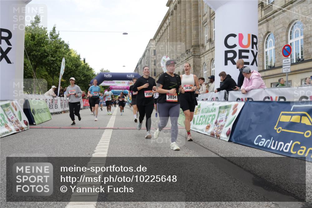 06.09.2026 - CURREX Alsterlauf Yannick Fuchs http://msf.ph/oto/10225648 06.09.2026 10:15:30 Ziel 2503, 2690, 3188, 3456, 3834, 4085, 4354, 4392, 5187, 5632, 5762, 5797, 6205, 6288, 6347, 6461 meine-sportfotos.de