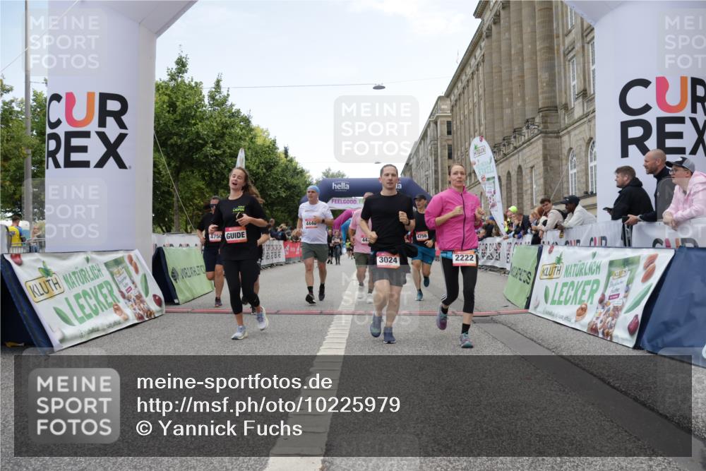 06.09.2026 - CURREX Alsterlauf Yannick Fuchs http://msf.ph/oto/10225979 06.09.2026 10:16:53 Ziel 2222, 2859, 3024, 3169, 3330, 3633, 4353, 4439, 4440, 4477, 4592, 4750, 4756, 5859, 6087, 8102 meine-sportfotos.de