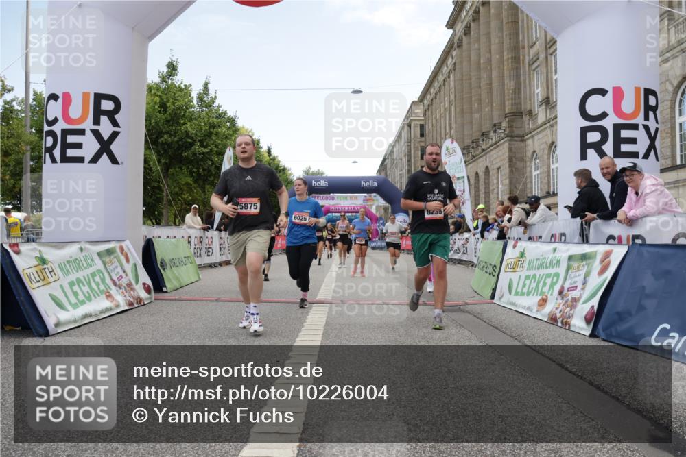 06.09.2026 - CURREX Alsterlauf Yannick Fuchs http://msf.ph/oto/10226004 06.09.2026 10:17:00 Ziel 2048, 2222, 3002, 3024, 3973, 4439, 4440, 4477, 4523, 4557, 4592, 4750, 4756, 5082, 5875, 6025, 6087, 8083, 8235, 8295 meine-sportfotos.de
