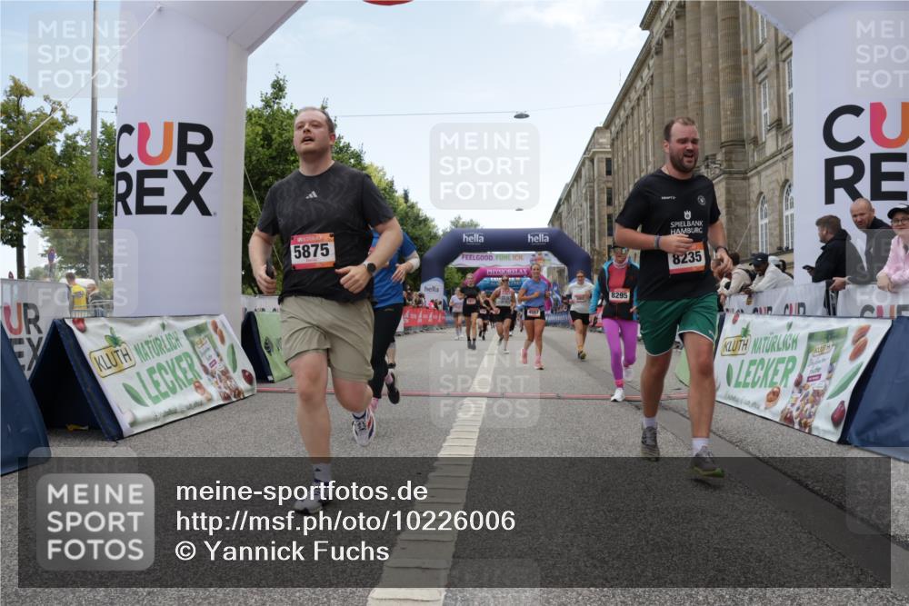 06.09.2026 - CURREX Alsterlauf Yannick Fuchs http://msf.ph/oto/10226006 06.09.2026 10:17:00 Ziel 2048, 2222, 3002, 3024, 3973, 4439, 4440, 4477, 4523, 4557, 4592, 4750, 4756, 5082, 5875, 6025, 6087, 8083, 8235, 8295 meine-sportfotos.de