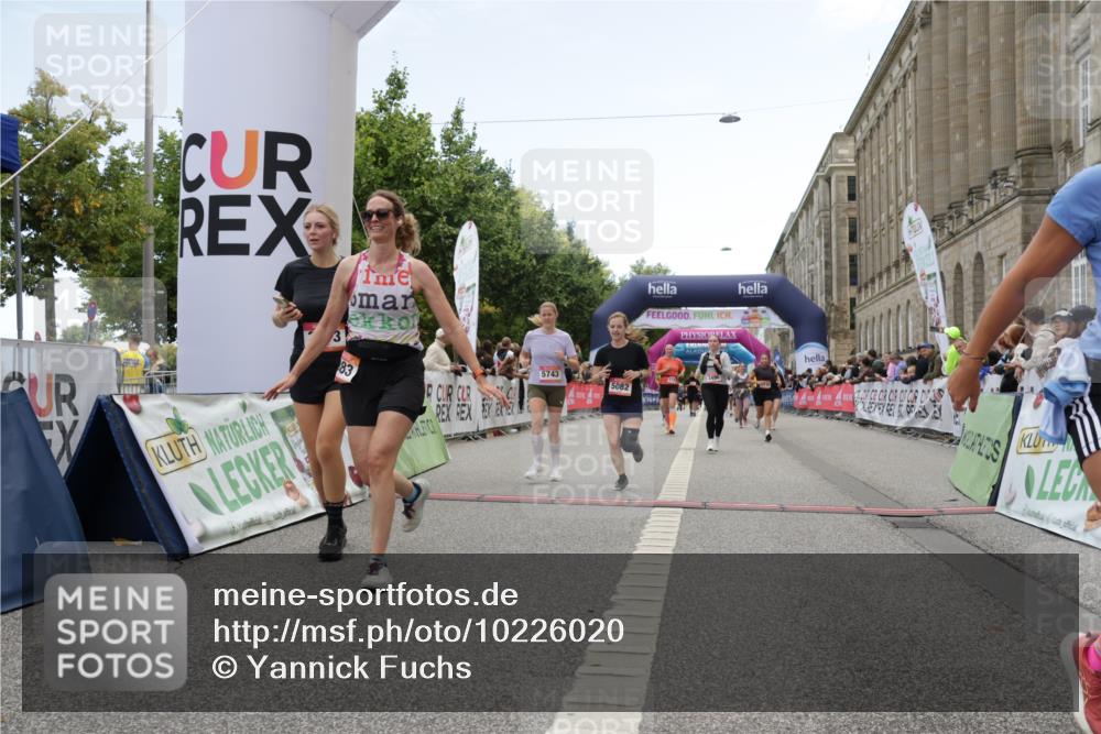 06.09.2026 - CURREX Alsterlauf Yannick Fuchs http://msf.ph/oto/10226020 06.09.2026 10:17:05 Ziel 2048, 2129, 3002, 3496, 3973, 4523, 4557, 4592, 5082, 5875, 6025, 8083, 8235, 8295 meine-sportfotos.de