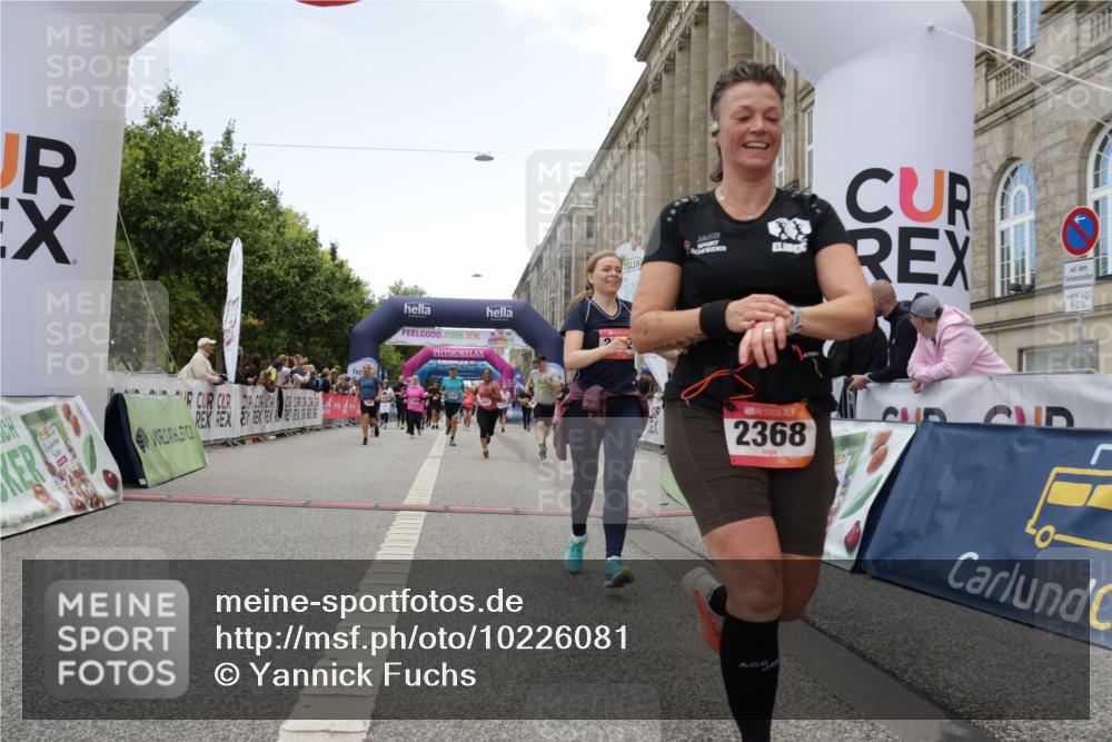 06.09.2026 - CURREX Alsterlauf Yannick Fuchs http://msf.ph/oto/10226081 06.09.2026 10:17:22 Ziel 2368, 2546, 2547, 2922, 5615, 5820, 5872, 5876, 6081, 6143 meine-sportfotos.de