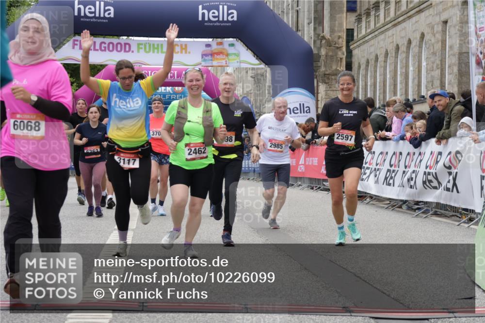 06.09.2026 - CURREX Alsterlauf Yannick Fuchs http://msf.ph/oto/10226099 06.09.2026 10:17:28 Ziel 2368, 2462, 2546, 2547, 2597, 2598, 2922, 2985, 3117, 3444, 3709, 5118, 5560, 5635, 5820, 5849, 6068, 6081, 6143, 6342, 6363 meine-sportfotos.de