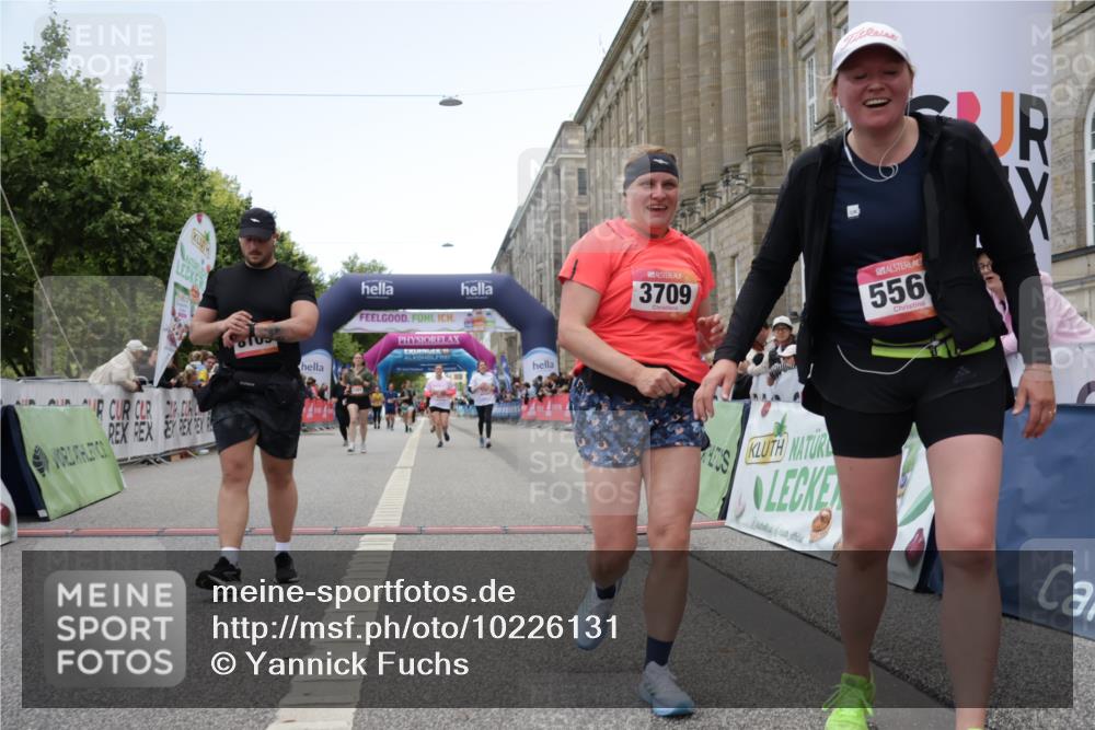 06.09.2026 - CURREX Alsterlauf Yannick Fuchs http://msf.ph/oto/10226131 06.09.2026 10:17:36 Ziel 2462, 2597, 2598, 2911, 2985, 3117, 3444, 3709, 5491, 5560, 5635, 5849, 6342, 6363, 8109 meine-sportfotos.de