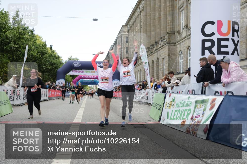 06.09.2026 - CURREX Alsterlauf Yannick Fuchs http://msf.ph/oto/10226154 06.09.2026 10:17:42 Ziel 2070, 3797, 3823, 4757, 4759, 5491 meine-sportfotos.de