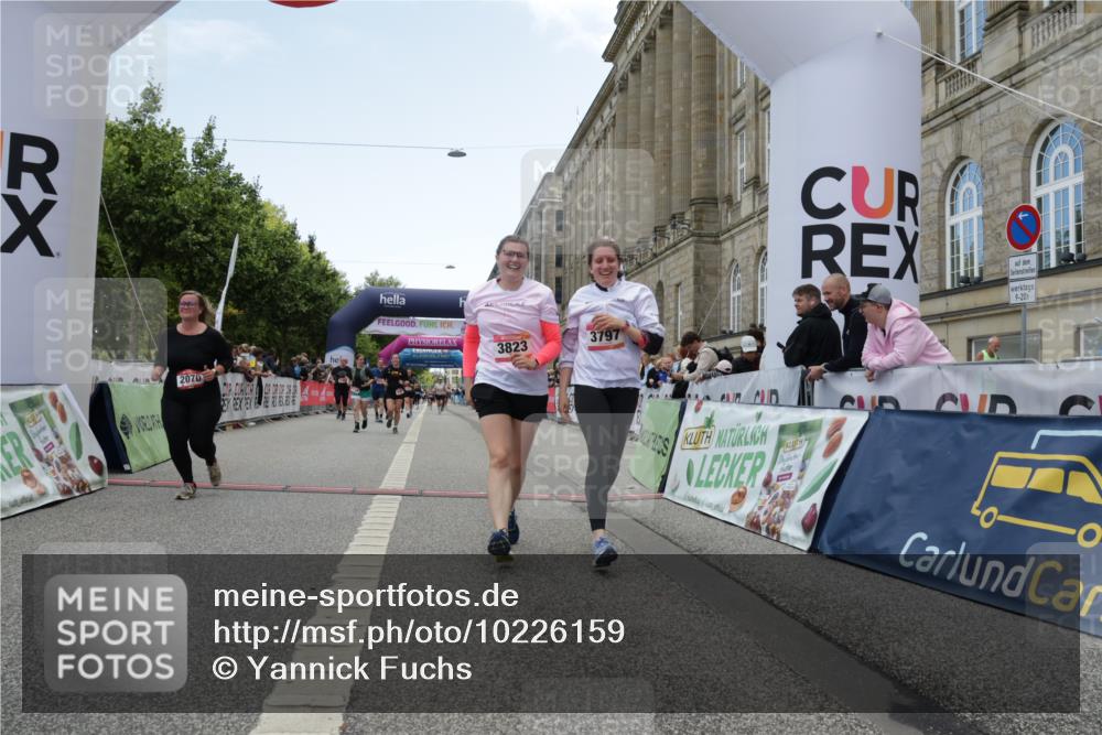 06.09.2026 - CURREX Alsterlauf Yannick Fuchs http://msf.ph/oto/10226159 06.09.2026 10:17:42 Ziel 2070, 3797, 3823, 4757, 4759, 5491 meine-sportfotos.de