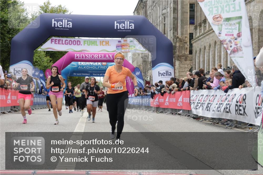 06.09.2026 - CURREX Alsterlauf Yannick Fuchs http://msf.ph/oto/10226244 06.09.2026 10:18:02 Ziel 1297, 2710, 2920, 2928, 3018, 3917, 4134, 4906, 4915, 4977 meine-sportfotos.de