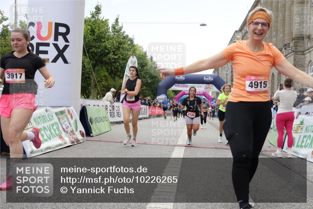 06.09.2026 - CURREX Alsterlauf Yannick Fuchs http://msf.ph/oto/10226265 06.09.2026 10:18:06 Ziel 1297, 2920, 2928, 3018, 3917, 4134, 4232, 4906, 4915, 4977 meine-sportfotos.de