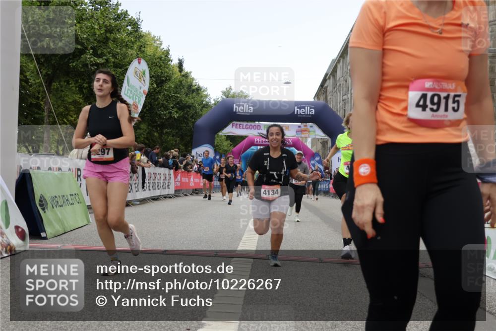 06.09.2026 - CURREX Alsterlauf Yannick Fuchs http://msf.ph/oto/10226267 06.09.2026 10:18:07 Ziel 1297, 2026, 2920, 2928, 3018, 3917, 4134, 4232, 4906, 4915 meine-sportfotos.de