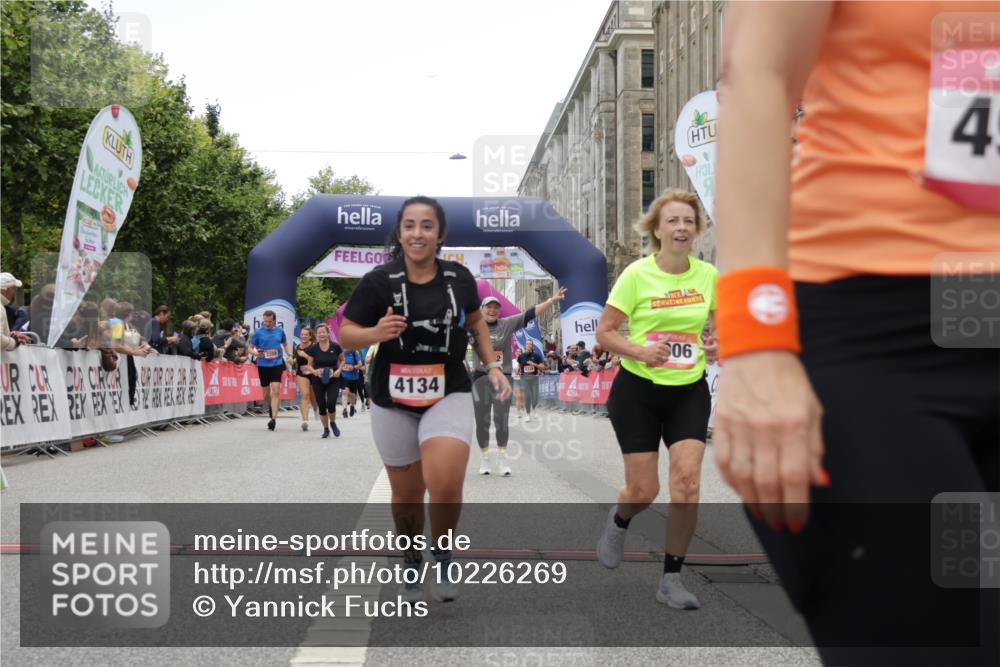 06.09.2026 - CURREX Alsterlauf Yannick Fuchs http://msf.ph/oto/10226269 06.09.2026 10:18:07 Ziel 1297, 2026, 2920, 2928, 3018, 3917, 4134, 4232, 4906, 4915 meine-sportfotos.de