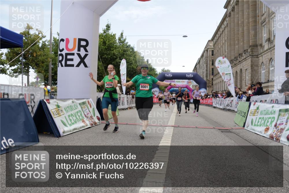 06.09.2026 - CURREX Alsterlauf Yannick Fuchs http://msf.ph/oto/10226397 06.09.2026 10:18:37 Ziel 2271, 2287, 2349, 2651, 2656, 2960, 3052, 3358, 3654, 4648, 8001 meine-sportfotos.de