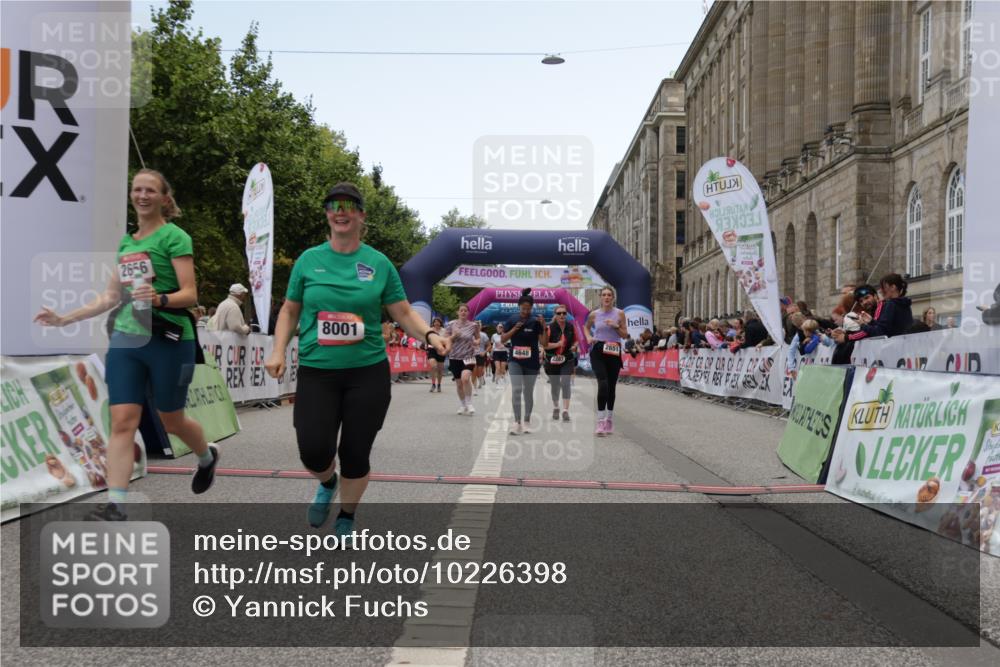 06.09.2026 - CURREX Alsterlauf Yannick Fuchs http://msf.ph/oto/10226398 06.09.2026 10:18:37 Ziel 2271, 2287, 2349, 2651, 2656, 2960, 3052, 3358, 3654, 4648, 8001 meine-sportfotos.de