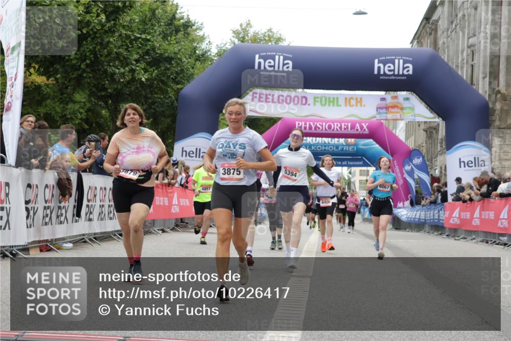 06.09.2026 - CURREX Alsterlauf Yannick Fuchs http://msf.ph/oto/10226417 06.09.2026 10:18:41 Ziel 2271, 2287, 2651, 2656, 2960, 3052, 3421, 3875, 3879, 4648, 5394, 6067, 8001 meine-sportfotos.de