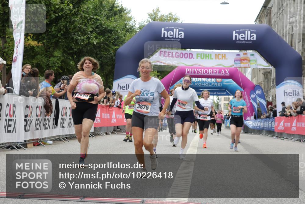 06.09.2026 - CURREX Alsterlauf Yannick Fuchs http://msf.ph/oto/10226418 06.09.2026 10:18:41 Ziel 2271, 2287, 2651, 2656, 2960, 3052, 3421, 3875, 3879, 4648, 5394, 6067, 8001 meine-sportfotos.de