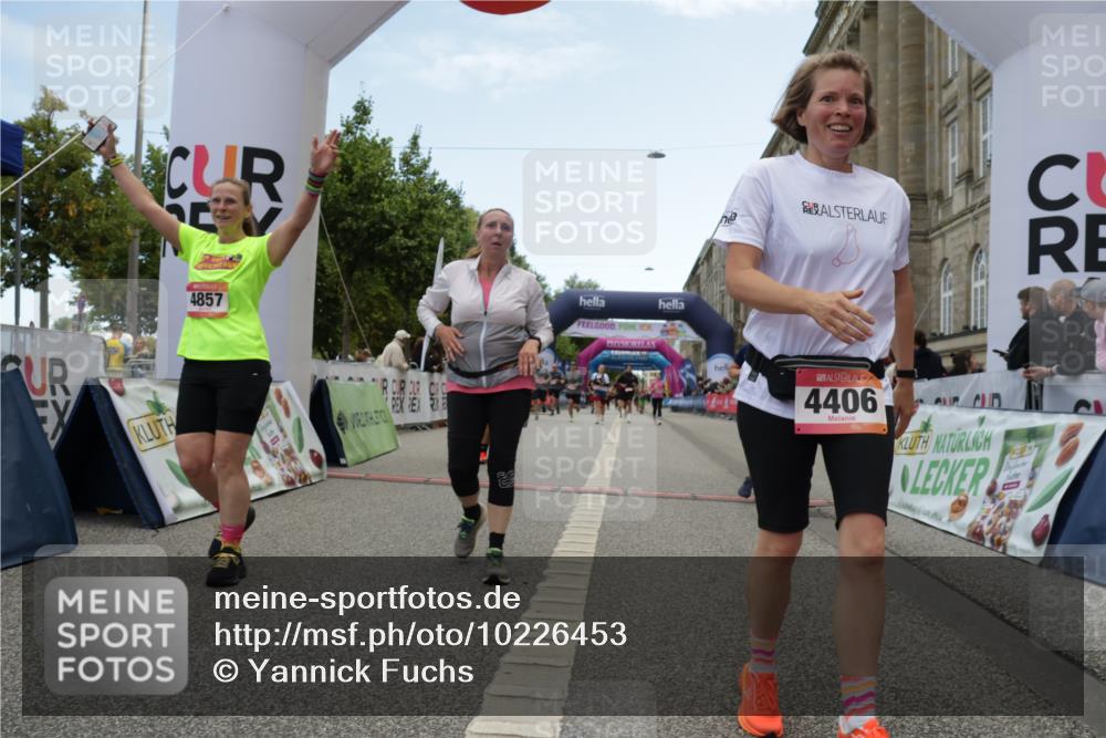 06.09.2026 - CURREX Alsterlauf Yannick Fuchs http://msf.ph/oto/10226453 06.09.2026 10:18:49 Ziel 2872, 3324, 3325, 3421, 3875, 3879, 4406, 4560, 4857, 5394, 5489, 6067 meine-sportfotos.de