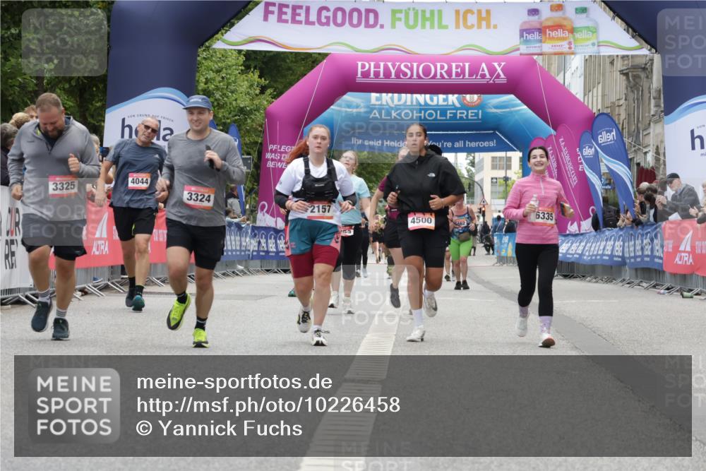 06.09.2026 - CURREX Alsterlauf Yannick Fuchs http://msf.ph/oto/10226458 06.09.2026 10:18:51 Ziel 2157, 2872, 3324, 3325, 3421, 4406, 4500, 4560, 4857, 5394, 5489, 6067, 6335 meine-sportfotos.de