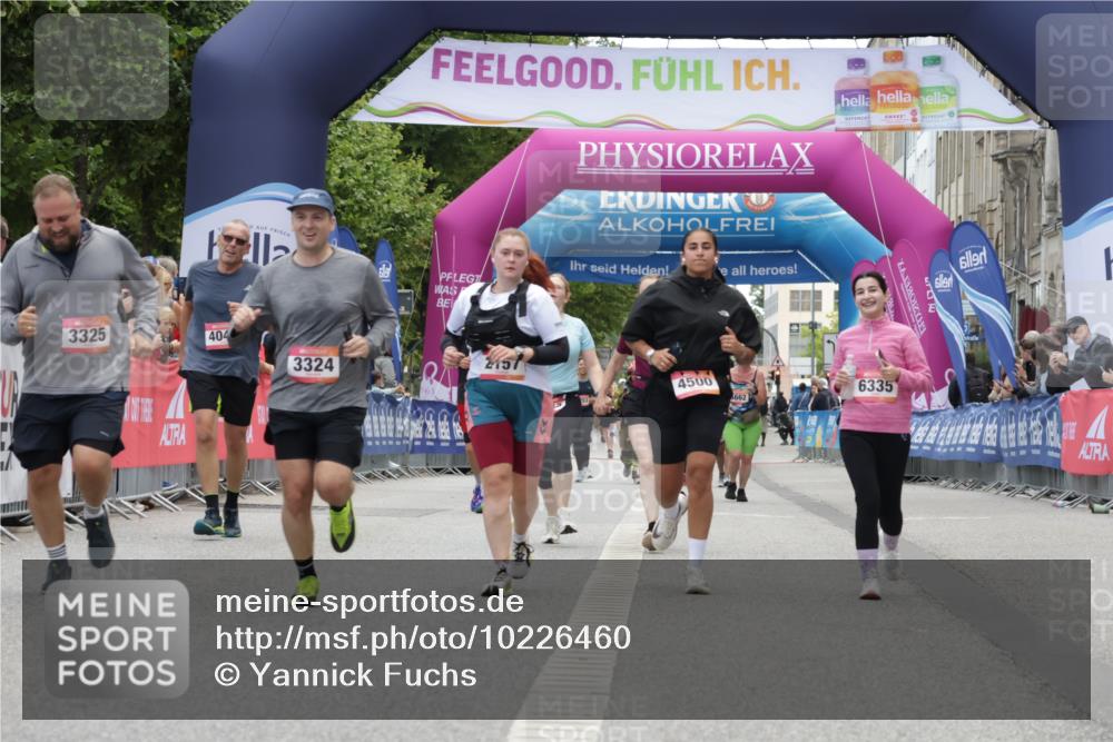 06.09.2026 - CURREX Alsterlauf Yannick Fuchs http://msf.ph/oto/10226460 06.09.2026 10:18:51 Ziel 2157, 2872, 3324, 3325, 3421, 4406, 4500, 4560, 4857, 5394, 5489, 6067, 6335 meine-sportfotos.de