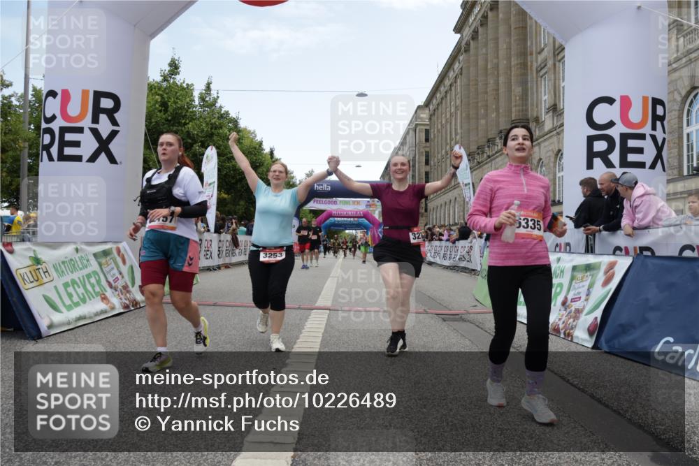06.09.2026 - CURREX Alsterlauf Yannick Fuchs http://msf.ph/oto/10226489 06.09.2026 10:18:57 Ziel 2157, 2872, 3253, 3272, 3324, 3325, 4044, 4500, 6335 meine-sportfotos.de