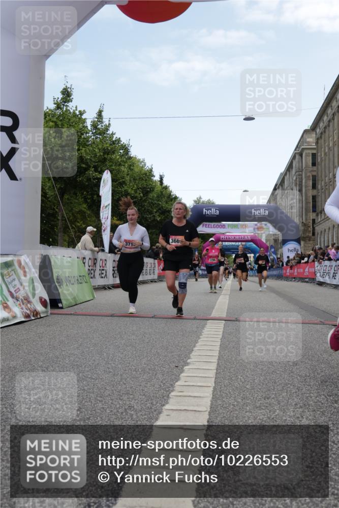 06.09.2026 - CURREX Alsterlauf Yannick Fuchs http://msf.ph/oto/10226553 06.09.2026 10:19:23 Ziel 2819, 2837, 3207, 3669, 3713, 4665, 5422, 5426, 5427, 5788, 5795 meine-sportfotos.de