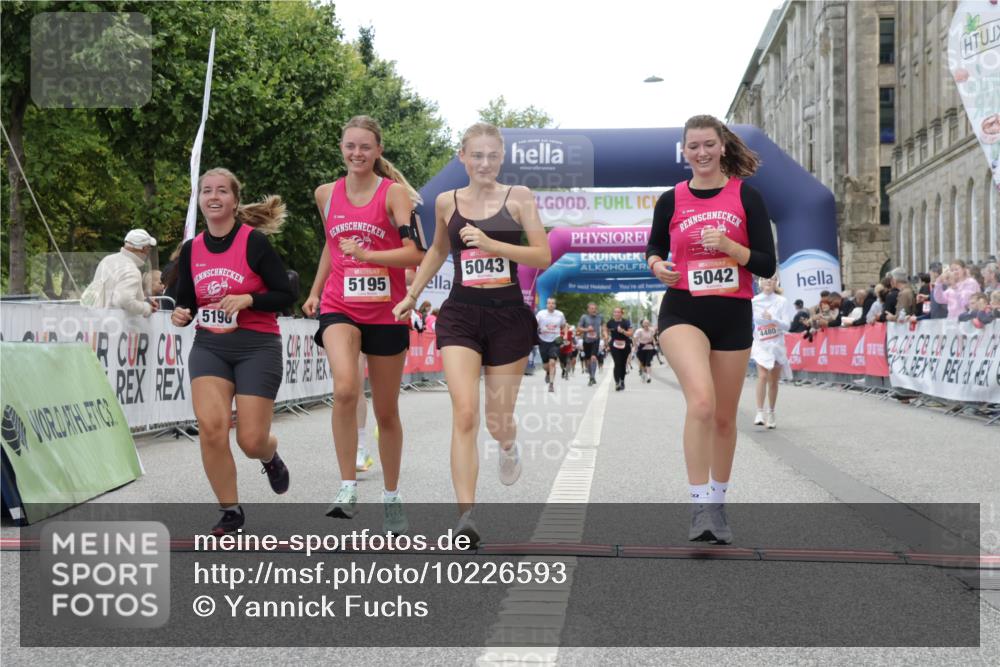 06.09.2026 - CURREX Alsterlauf Yannick Fuchs http://msf.ph/oto/10226593 06.09.2026 10:19:36 Ziel 2292, 2293, 3145, 4480, 5042, 5043, 5195, 5196, 5376, 5648 meine-sportfotos.de