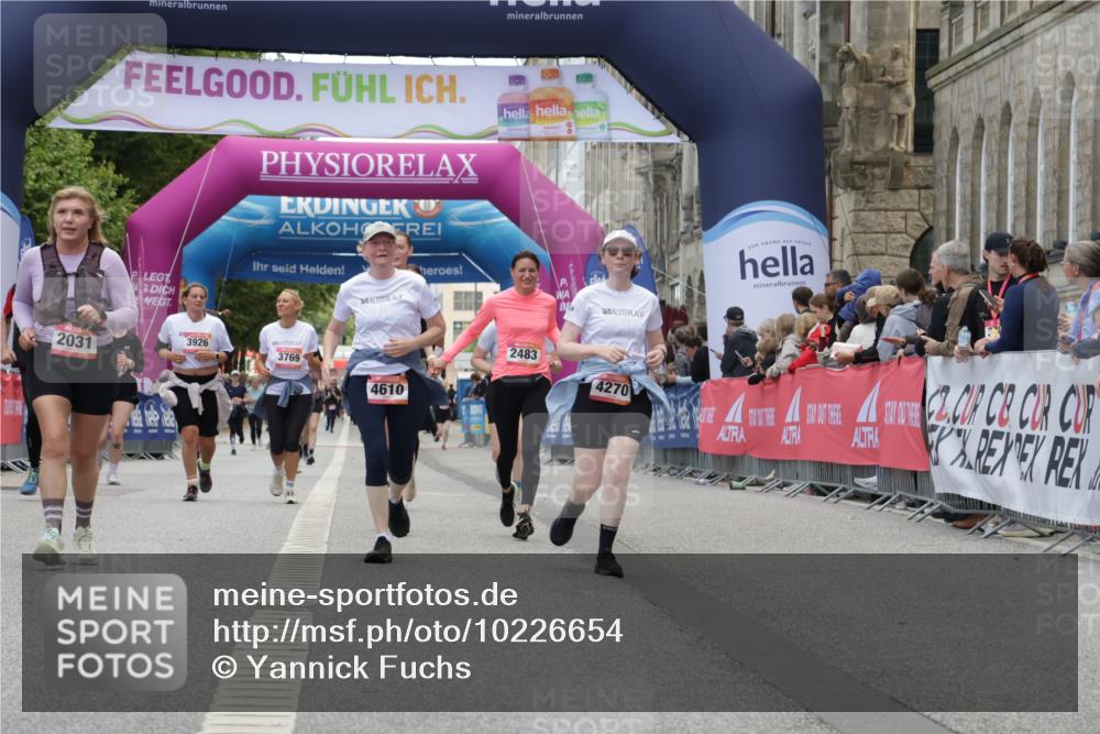 06.09.2026 - CURREX Alsterlauf Yannick Fuchs http://msf.ph/oto/10226654 06.09.2026 10:19:58 Ziel 2031, 2084, 3003, 3359, 3417, 4270, 4610, 4767, 5172 meine-sportfotos.de