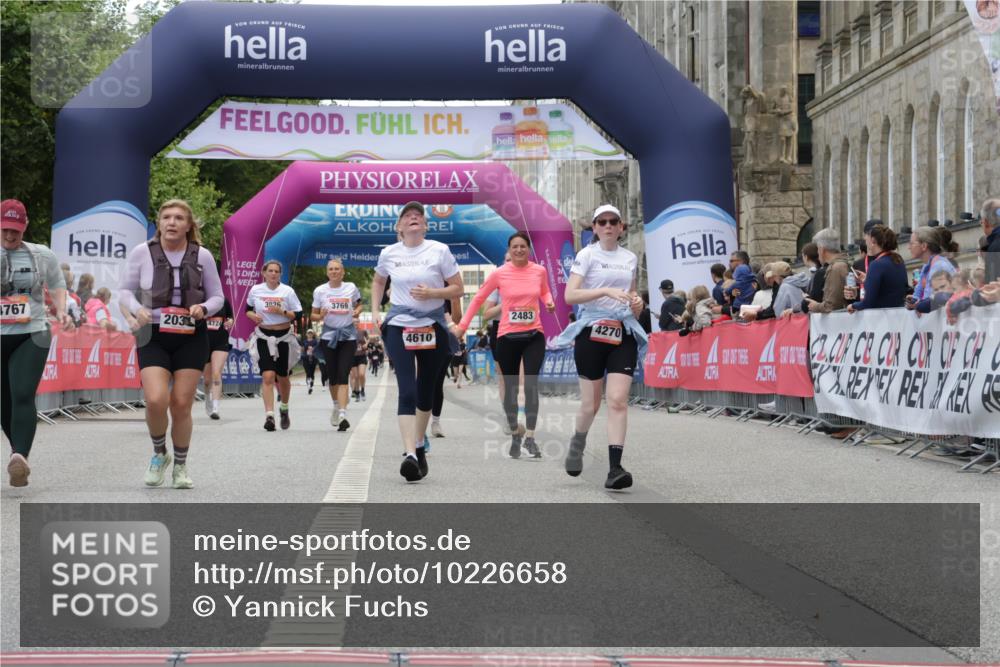 06.09.2026 - CURREX Alsterlauf Yannick Fuchs http://msf.ph/oto/10226658 06.09.2026 10:19:58 Ziel 2031, 2084, 3003, 3359, 3417, 4270, 4610, 4767, 5172 meine-sportfotos.de