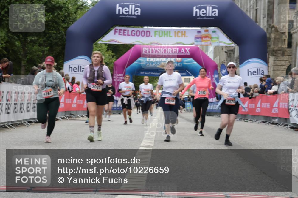 06.09.2026 - CURREX Alsterlauf Yannick Fuchs http://msf.ph/oto/10226659 06.09.2026 10:19:58 Ziel 2031, 2084, 3003, 3359, 3417, 4270, 4610, 4767, 5172 meine-sportfotos.de