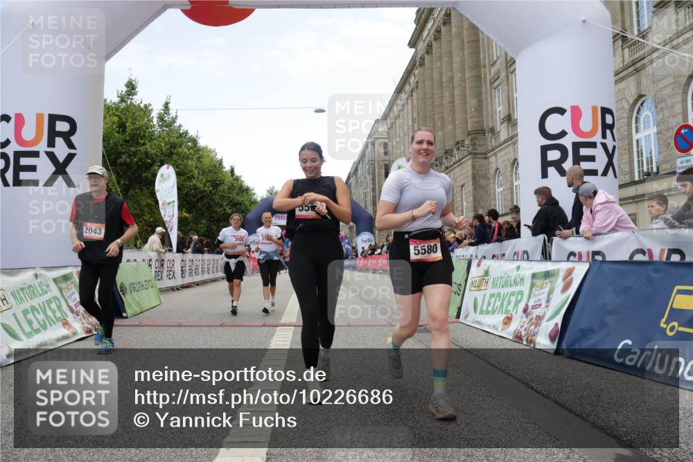 06.09.2026 - CURREX Alsterlauf Yannick Fuchs http://msf.ph/oto/10226686 06.09.2026 10:20:07 Ziel 2031, 2043, 2482, 2483, 3769, 3926, 4270, 4610, 4724, 4767, 5580, 5581 meine-sportfotos.de